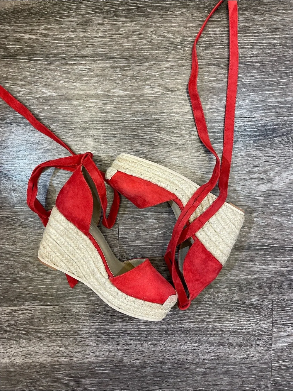 RAYE stylish red